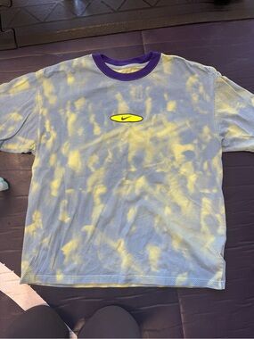 Men’s Nike sportswear Max90 T-shirt in yellow‎ and Purple Tie-Dye size M